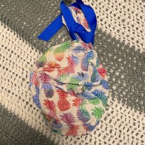 Ponytail style scrub cap